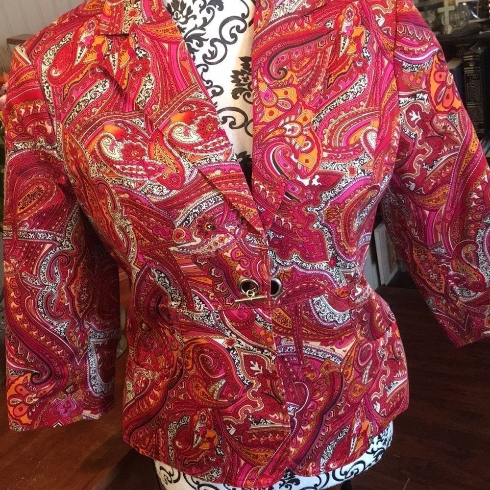 Beautiful Vintage Paisley Jacket by Versailles 12